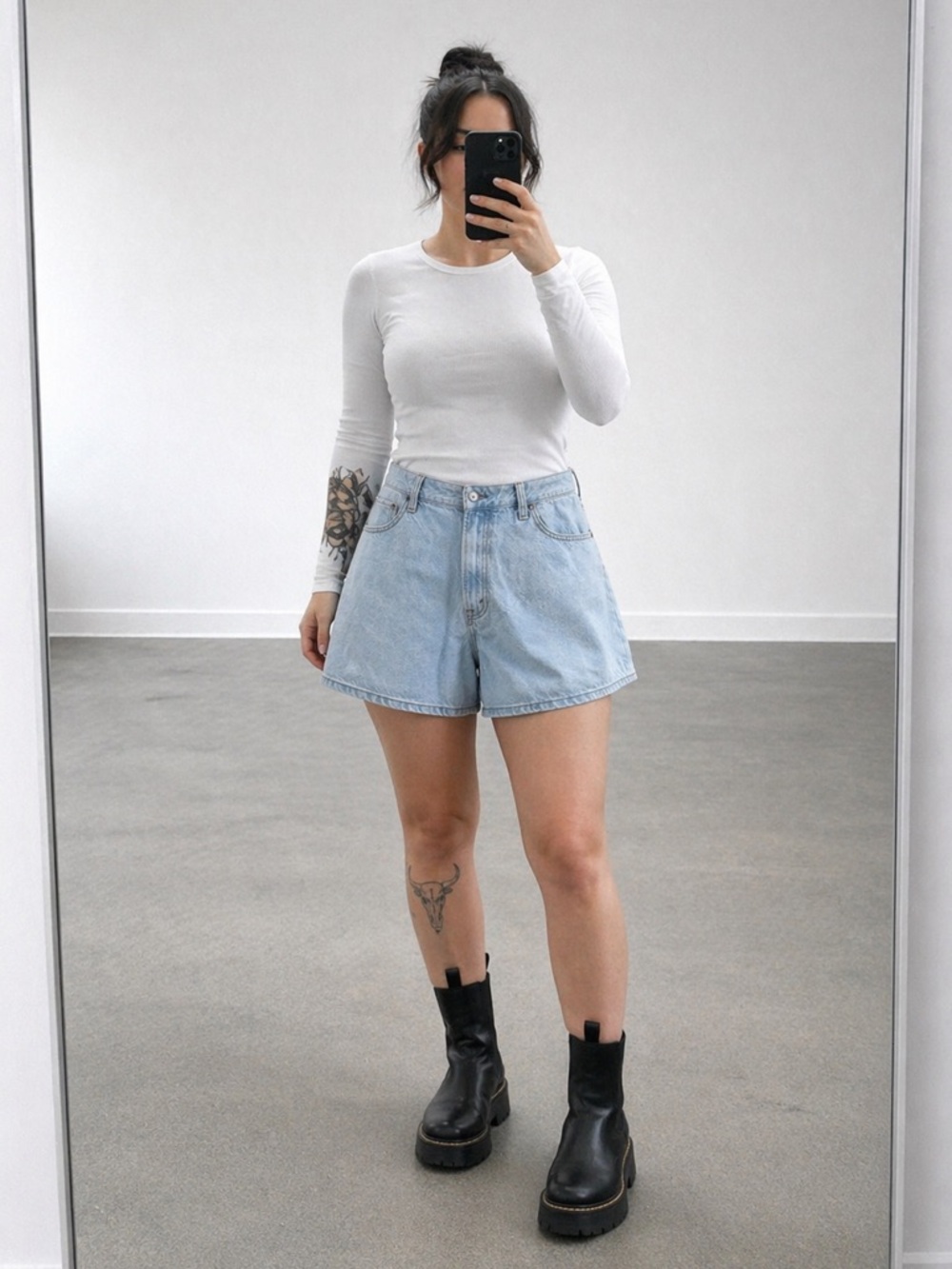 Abercrombie & Fitch Curve Love High Rise Light Wash Denim Shorts
